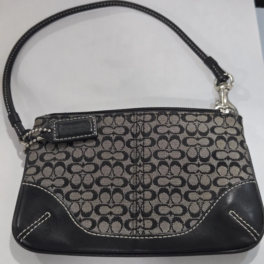 COACH Black and Gray Patterned Wristlet 6.5x4